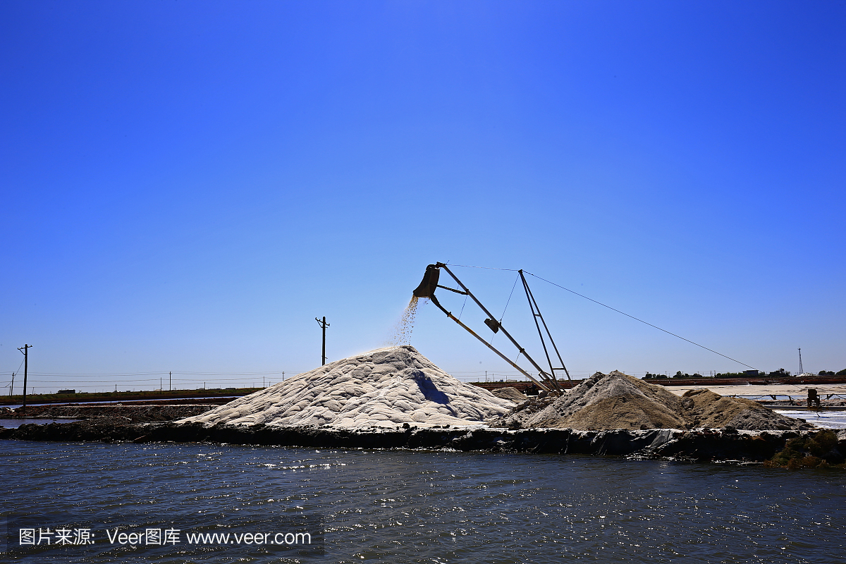 風(fēng)景秀麗的鹽漬,成熟的機(jī)械設(shè)備